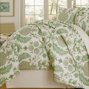 New Southern Living Carrington Comforter King